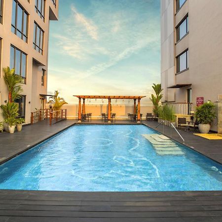 Hilton Garden Inn, Trivandrum Thiruvananthapuram Exterior photo